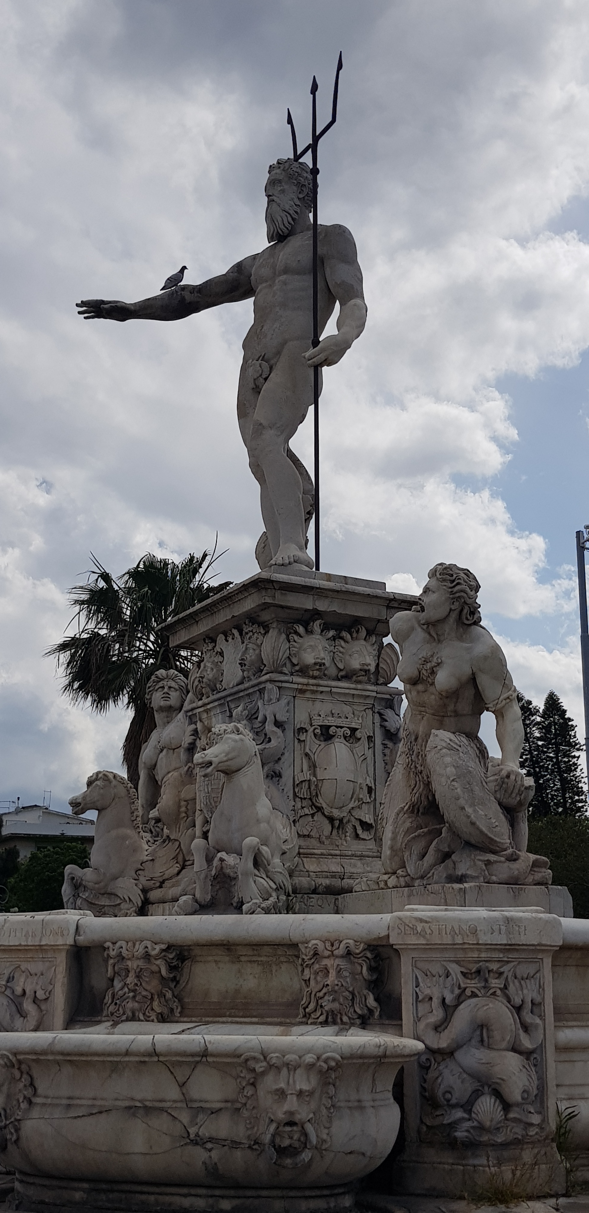 Sicily – Messina architecture walk #2 – north from the centre – The Gannet